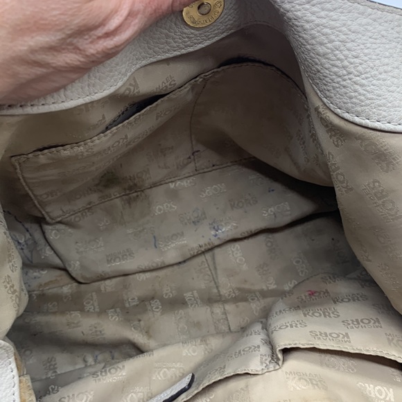 Michael Michael Kors Bone Color Pebble Leather Hobo Bag LP4256 - Picture 12 of 14